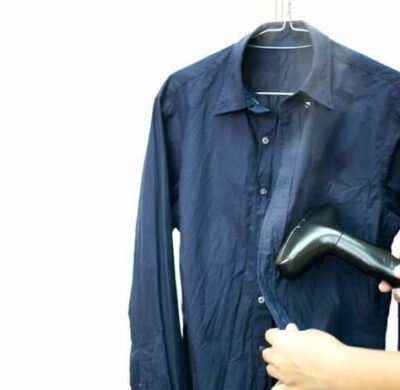 Ferro da stiro verticale a vapore per capi perfetti anche in vacanza